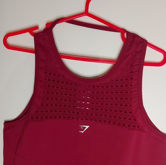Gymshark Energy Seamless Vest Burgundy - Picture 2 of 9